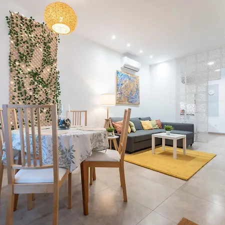 Casa Carmen Con Piscina * 푸엔히롤라